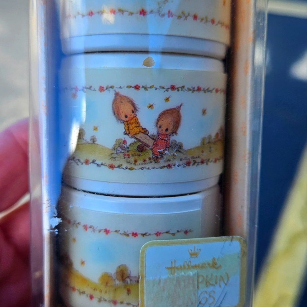 Vintage~Betsey Clark~Hallmark~Precious Moments~Napin Rings‎